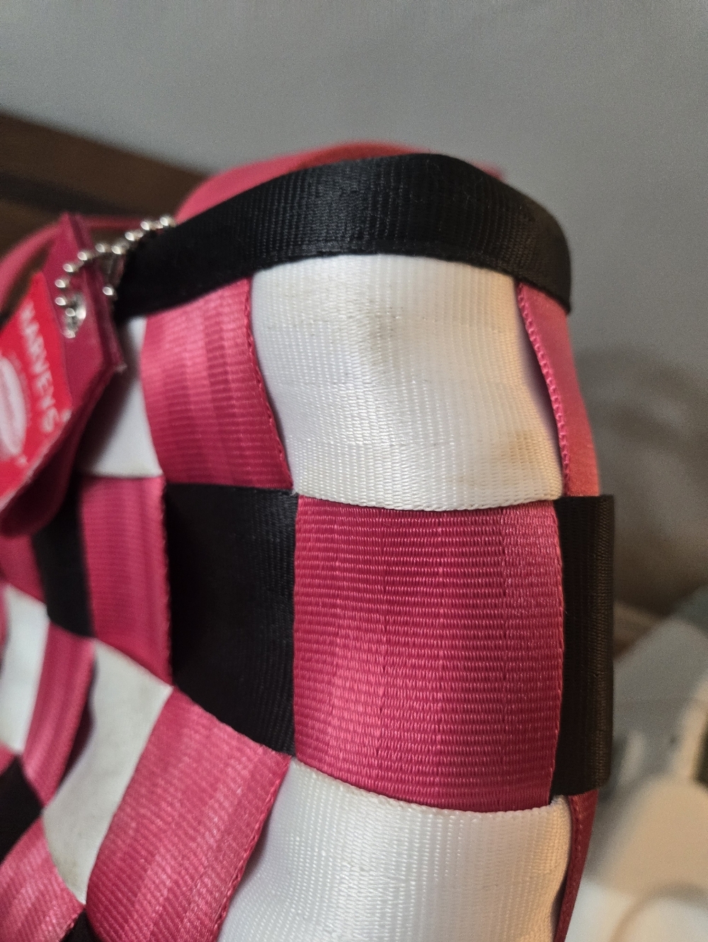 Harveys Seatbelt Bag•Limited Edition 2000s Circa Pink Black White Woven Text Bag - Picture 11 of 16